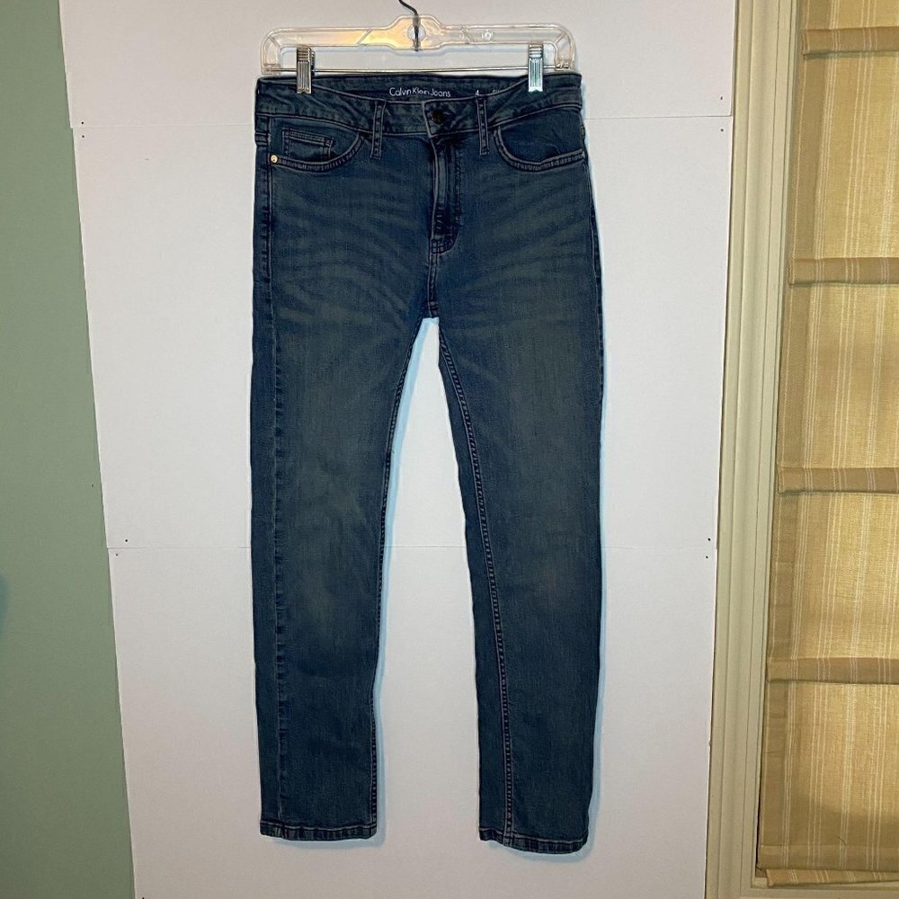 Calvin Klein Slim Boyfriend Sz 4 Jeans 26.5" Inseam EUC
